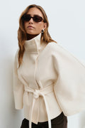 Clara Cape Capejas | Dames jas met cape-mouwen, hoge kraag en ceintuur