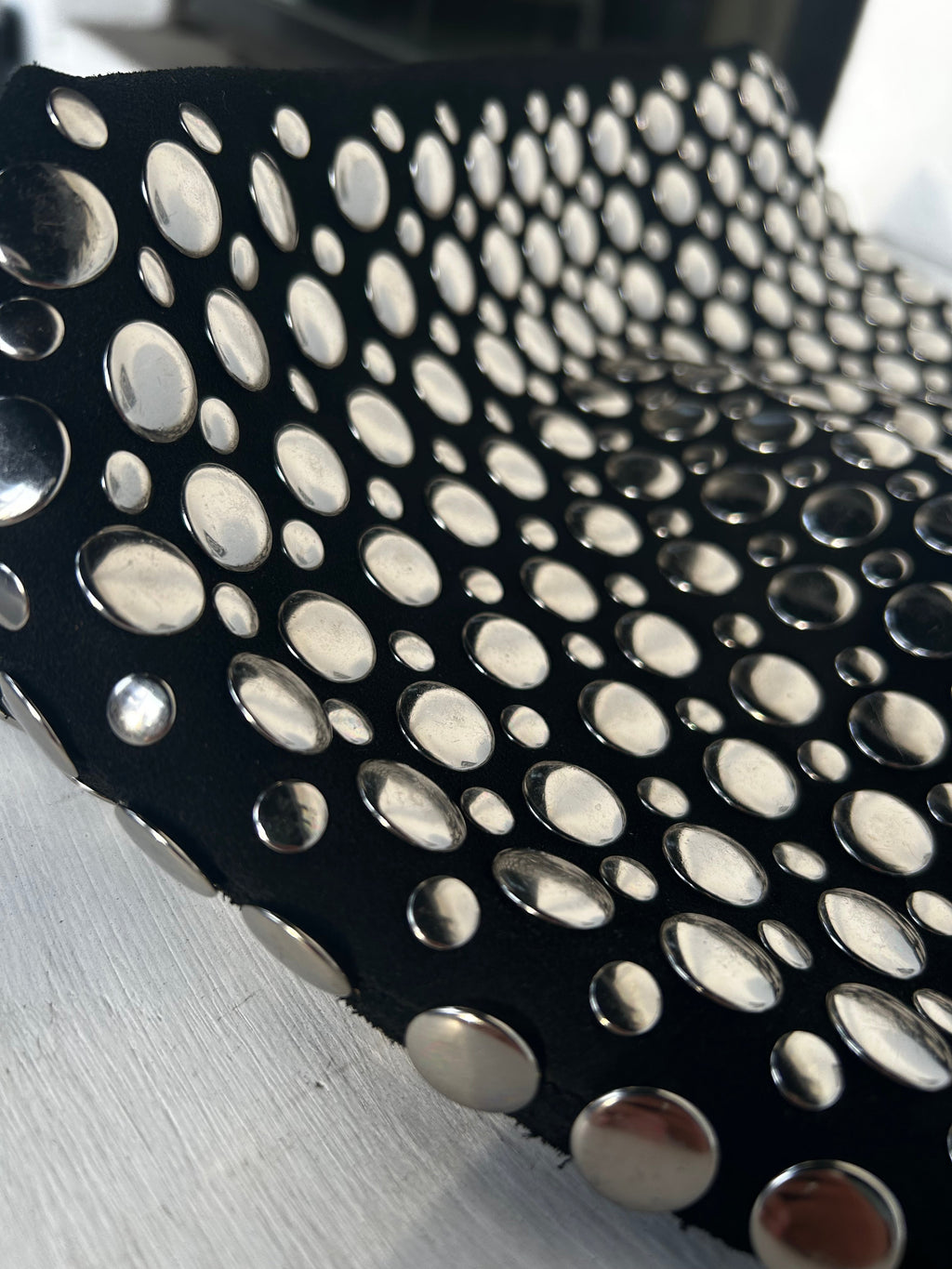 Bubble Bag | Dames schoudertas met studs en trendy speelse ronde vorm