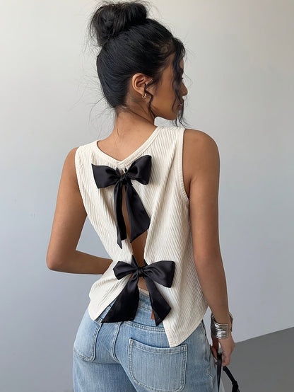 Elegante Top met Strikdetails en Geribde Textuur