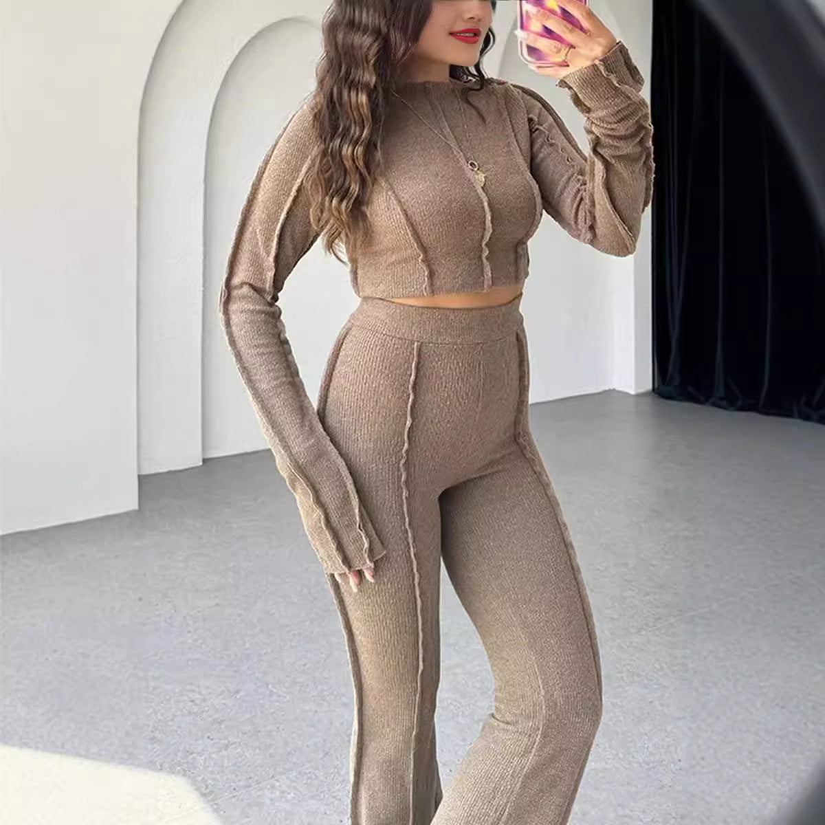 Knit set | Dames set met ribbelstructuur, cropped top en hoge taille broek