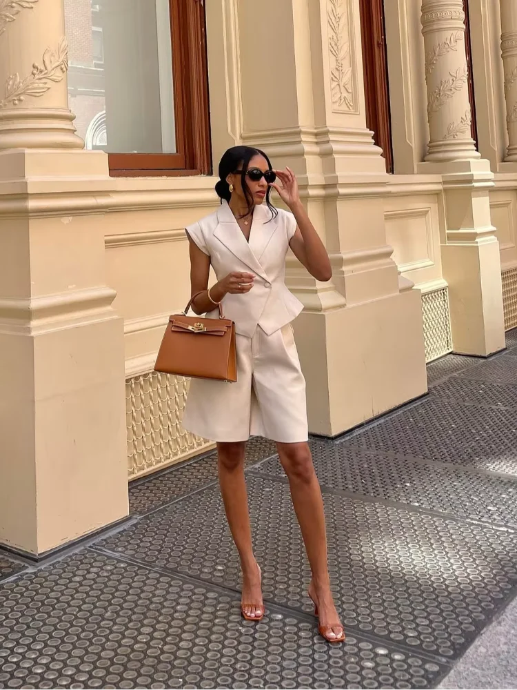 Keesje | Dames pak set – Mouwloze V-hals top en wijde broek met hoge taille in luxe vloeiende stof