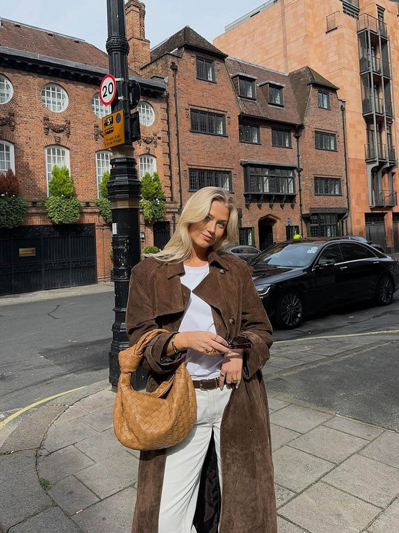 Nadine Dames Lange Suede Trenchcoat met Tailleceintuur Bruin
