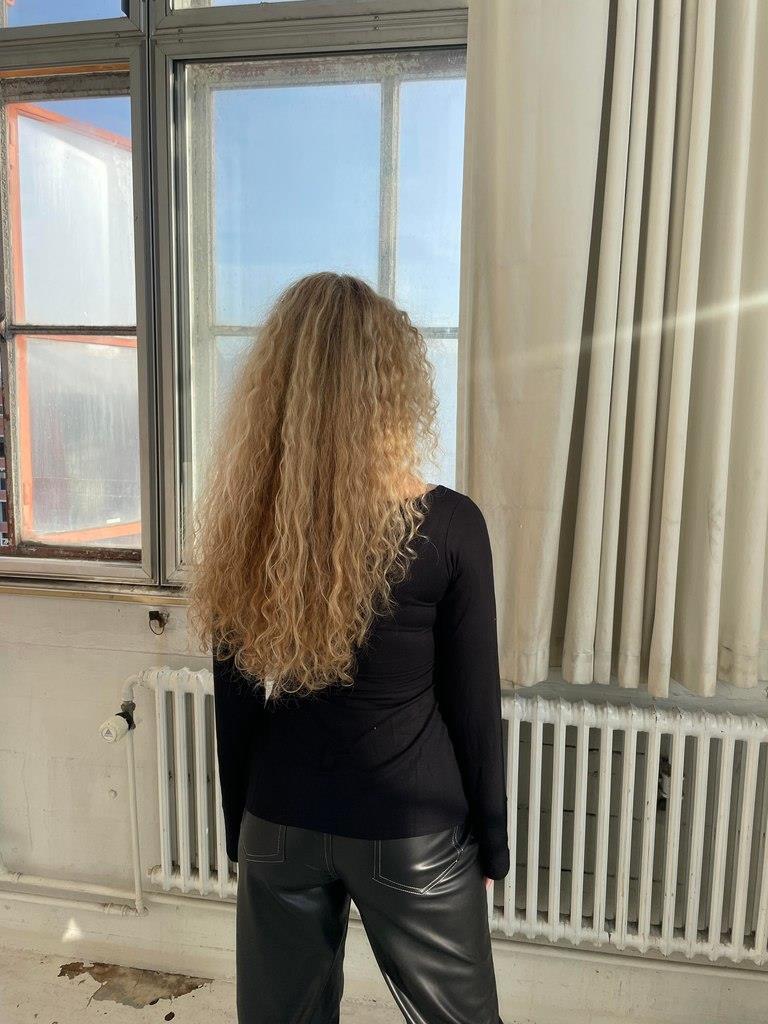 Top met knoopdetail