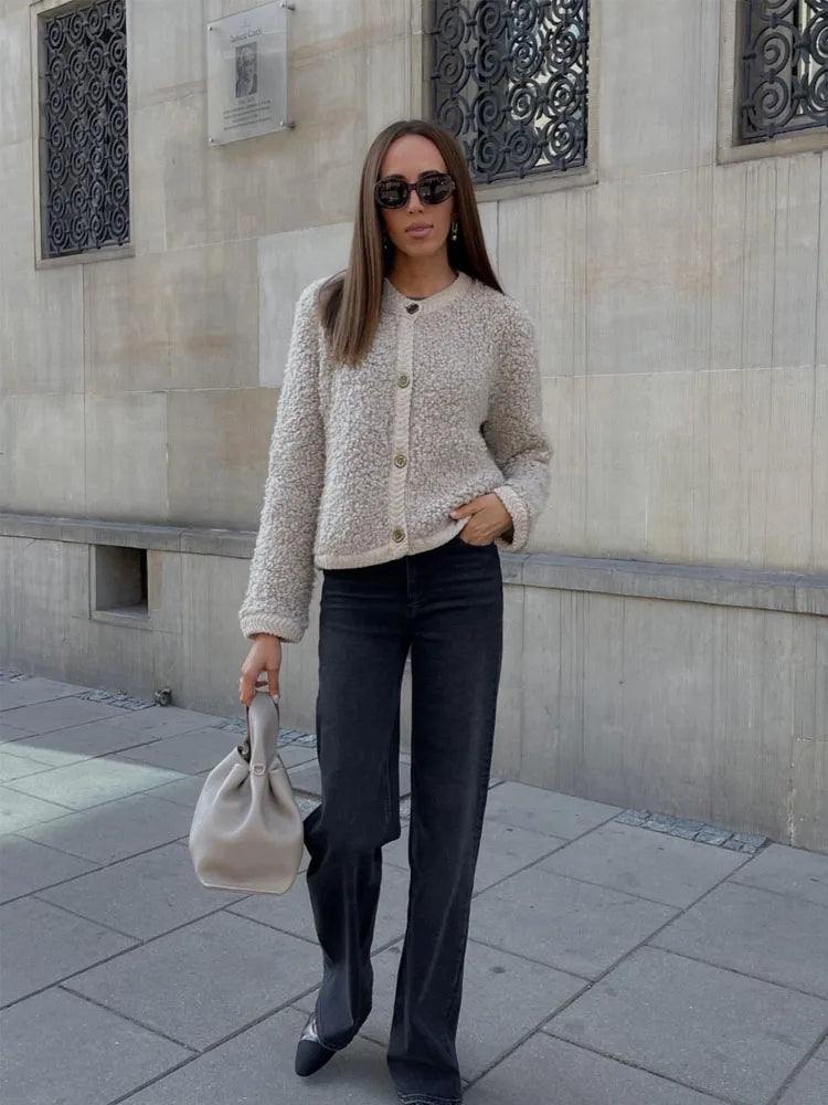 Ester | Dames cardigan met teddy knit en knopen