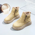 Ilse geruite enkellaarzen beige met bontkraag, studio opname