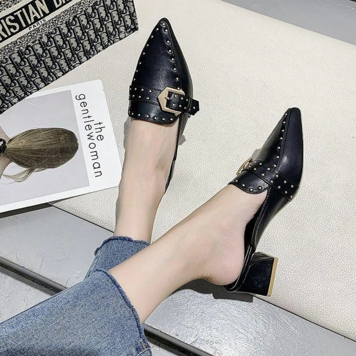 Stijlvolle Muiltjes met Lage Vierkante Hak en Studs voor Dames – Comfortabel Schoeisel voor Dagelijkse Mode – Trendy Zomerschoenen