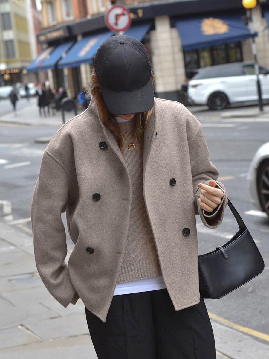 Dames oversized jas met vintage details en casual stijl