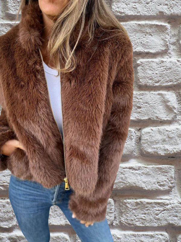 Kaye premium faux jas | Luxe damesjas van nep-mink bont met elegante pasvorm
