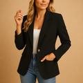 Dames Getailleerde Blazer met Puntkraag en Knoopsluiting