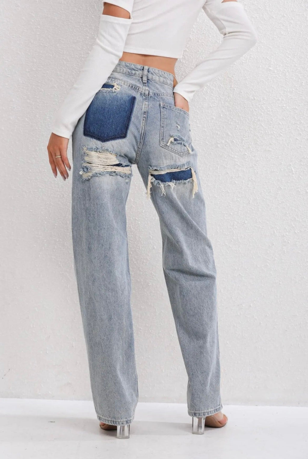 Livia - Vintage Ripped Jeans